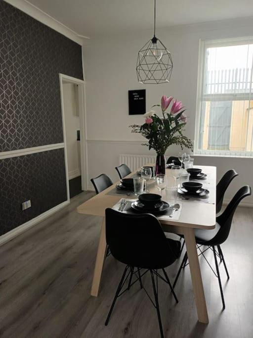 Antonio Str Liverpool 6 Beds Zewnętrze zdjęcie