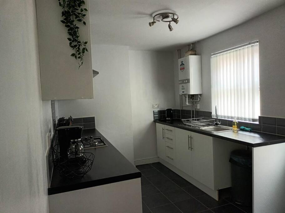 Antonio Str Liverpool 6 Beds Zewnętrze zdjęcie