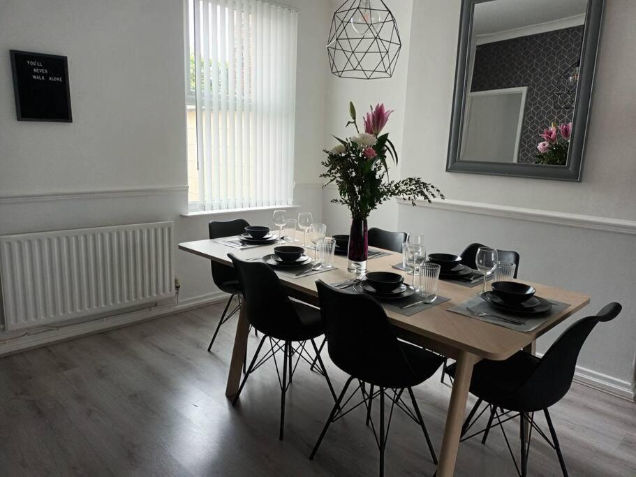 Antonio Str Liverpool 6 Beds Zewnętrze zdjęcie